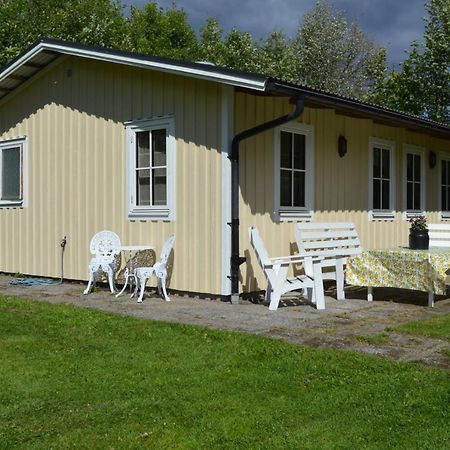 Nyrenoverat gårdshus Örnsköldsvik Eksteriør billede